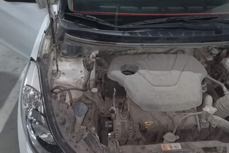 Used Hyundai Elantra (5th Generation / Langdong) 2013 1.6L Automatic Luxury Model Engine Bay Right
