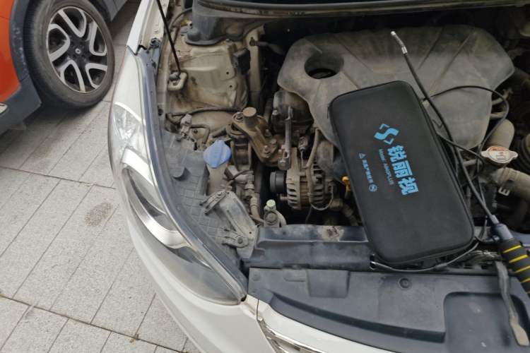 Used Hyundai Elantra (5th Generation / Langdong) 2013 1.6L Automatic Luxury Model Engine Bay Right
