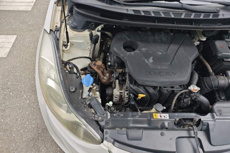Used Hyundai Elantra (5th Generation / Langdong) 2013 1.6L Automatic Leading Model Engine Bay Right