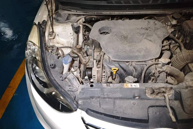Used Hyundai Elantra (5th Generation / Langdong) 2013 1.6L Automatic Leading Model Engine Bay Right