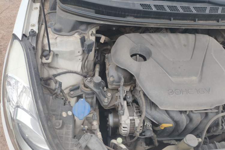 Used Hyundai Elantra (5th Generation / Langdong) 2013 1.6L Automatic Leading Model Engine Bay Right