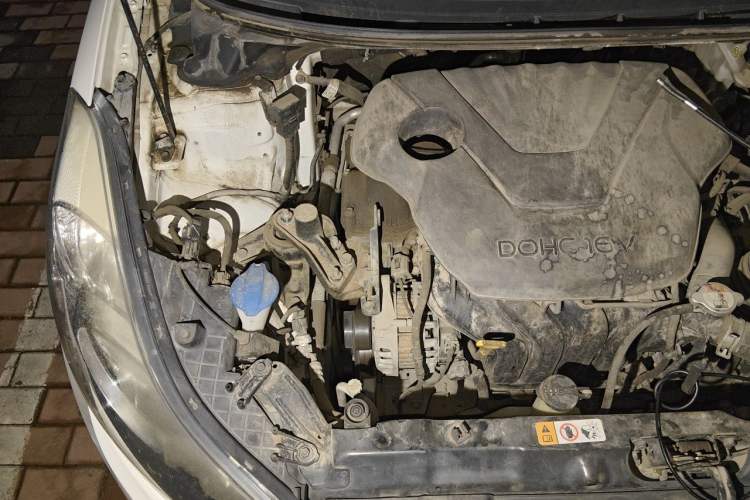 Used Hyundai Elantra (5th Generation / Langdong) 2013 1.6L Automatic Luxury Model Engine Bay Right