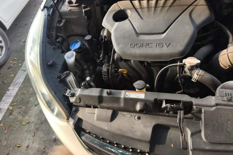 Used Hyundai Elantra (5th Generation / Langdong) 2013 1.6L Automatic Leading Model Engine Bay Right