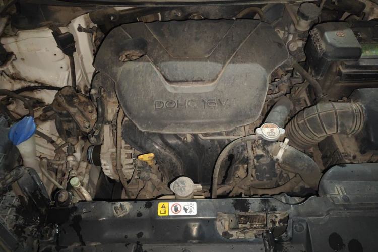 Used Hyundai Elantra (5th Generation / Langdong) 2013 1.6L Automatic Leading Model Engine Bay