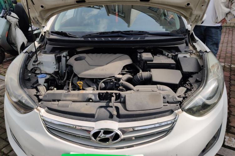 Used Hyundai Elantra (5th Generation / Langdong) 2013 1.6L Automatic Leading Model Engine Bay