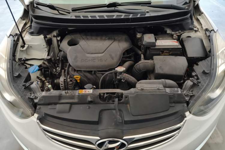 Used Hyundai Elantra (5th Generation / Langdong) 2013 1.6L Automatic Leading Model Engine Bay