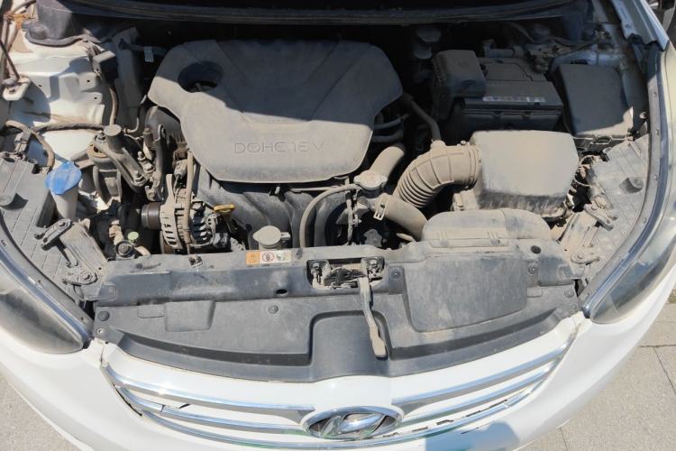 Used Hyundai Elantra (5th Generation / Langdong) 2013 1.6L Automatic Leading Model Engine Bay