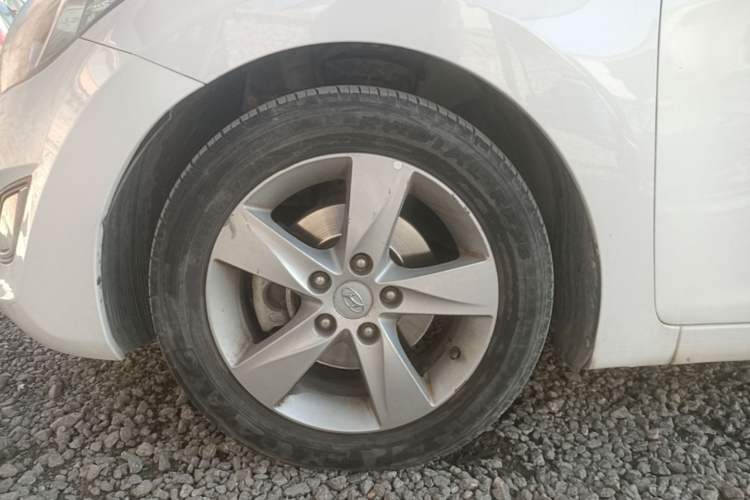 Used Hyundai Elantra (5th Generation / Langdong) 2013 1.6L Automatic Leading Model Exterior 4