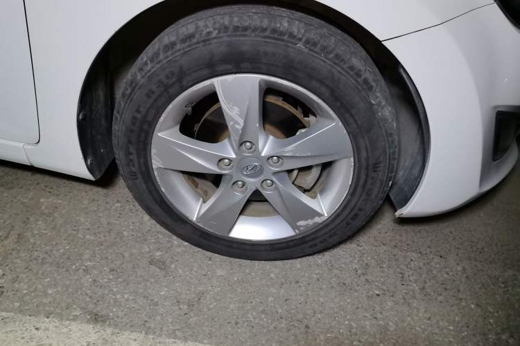 Used Hyundai Elantra (5th Generation / Langdong) 2013 1.6L Automatic Luxury Model Exterior 7