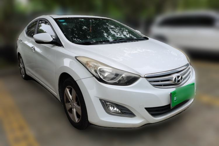 Used Hyundai Elantra (5th Generation / Langdong) 2013 1.6L Automatic Leading Model Front Right 45 Deg