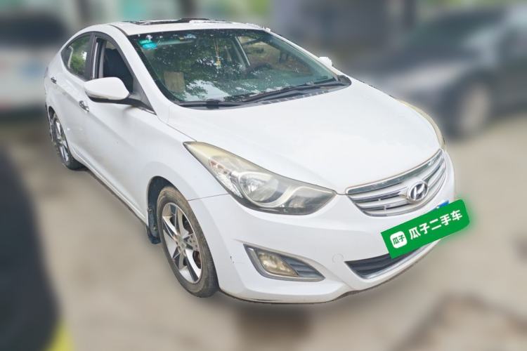 Used Hyundai Elantra (5th Generation / Langdong) 2013 1.6L Automatic Luxury Model Front Right 45 Deg