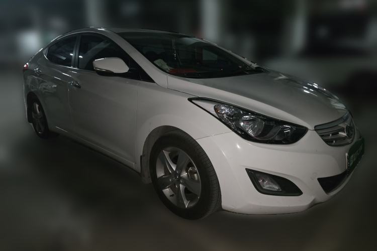 Used Hyundai Elantra (5th Generation / Langdong) 2013 1.6L Automatic Luxury Model Front Right 45 Deg