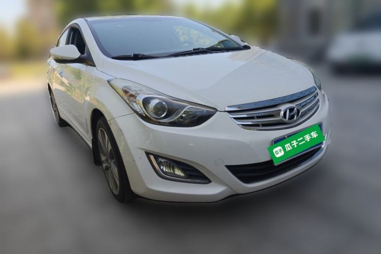 Used Hyundai Elantra (5th Generation / Langdong) 2013 1.6L Automatic Luxury Model Front Right 45 Deg