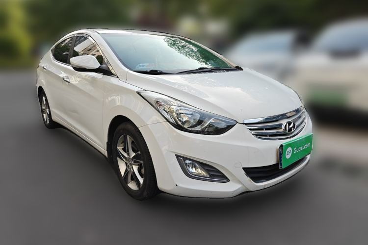 Used Hyundai Elantra (5th Generation / Langdong) 2013 1.6L Automatic Luxury Model Front Right 45 Deg