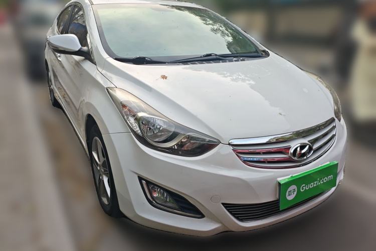 Used Hyundai Elantra (5th Generation / Langdong) 2013 1.6L Automatic Leading Model Front Right 45 Deg