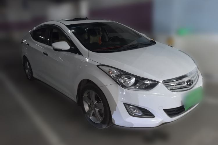 Used Hyundai Elantra (5th Generation / Langdong) 2013 1.6L Automatic Luxury Model Front Right 45 Deg