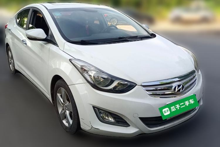 Used Hyundai Elantra (5th Generation / Langdong) 2013 1.6L Automatic Leading Model Front Right 45 Deg