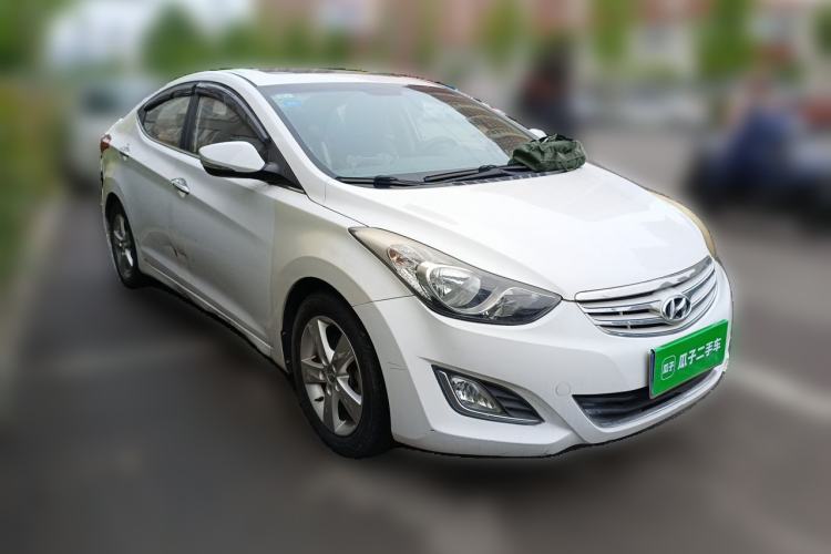 Used Hyundai Elantra (5th Generation / Langdong) 2013 1.6L Automatic Luxury Model Front Right 45 Deg