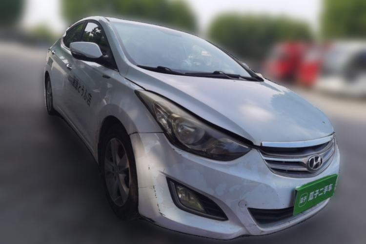 Used Hyundai Elantra (5th Generation / Langdong) 2013 1.6L Automatic Luxury Model Front Right 45 Deg
