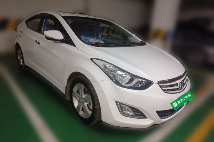 Used Hyundai Elantra (5th Generation / Langdong) 2013 1.6L Automatic Luxury Model Front Right 45 Deg
