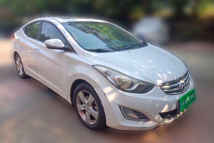 Used Hyundai Elantra (5th Generation / Langdong) 2013 1.6L Automatic Luxury Model Front Right 45 Deg