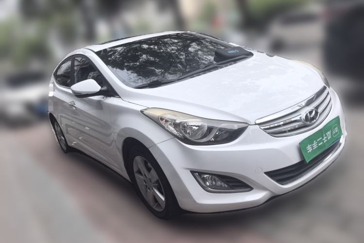Used Hyundai Elantra (5th Generation / Langdong) 2013 1.6L Automatic Leading Model Front Right 45 Deg