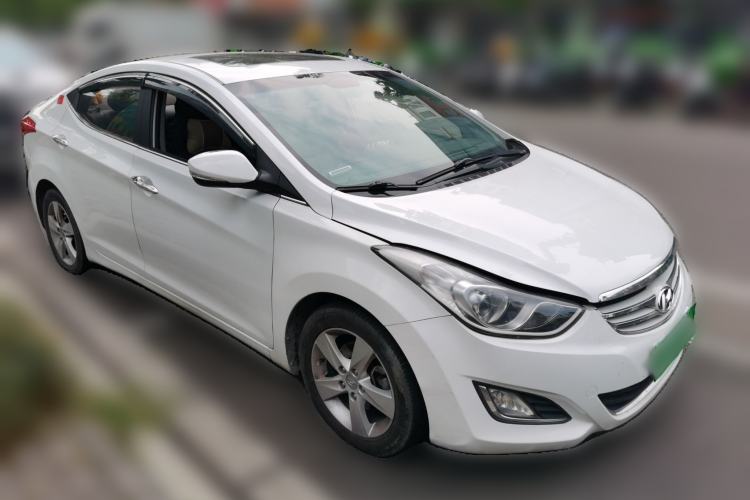 Used Hyundai Elantra (5th Generation / Langdong) 2013 1.6L Automatic Leading Model Front Right 45 Deg
