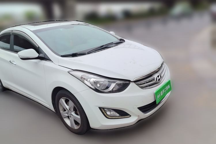 Used Hyundai Elantra (5th Generation / Langdong) 2013 1.6L Automatic Luxury Model Front Right 45 Deg