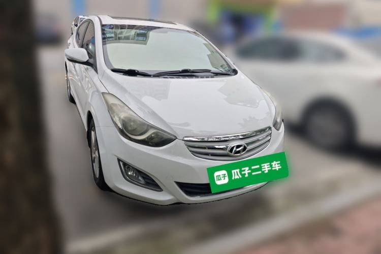 Used Hyundai Elantra (5th Generation / Langdong) 2013 1.6L Automatic Leading Model Front Right 45 Deg