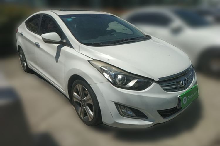 Used Hyundai Elantra (5th Generation / Langdong) 2013 1.6L Automatic Luxury Model Front Right 45 Deg