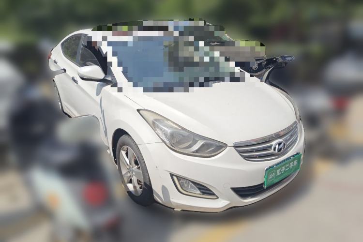 Used Hyundai Elantra (5th Generation / Langdong) 2013 1.6L Automatic Leading Model Front Right 45 Deg