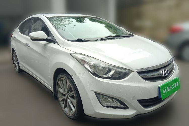 Used Hyundai Elantra (5th Generation / Langdong) 2013 1.6L Automatic Leading Model Front Right 45 Deg