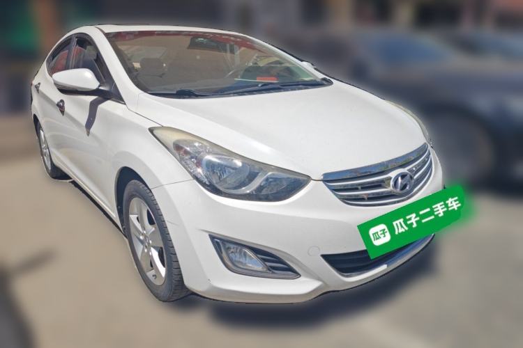 Used Hyundai Elantra (5th Generation / Langdong) 2013 1.6L Automatic Luxury Model Front Right 45 Deg