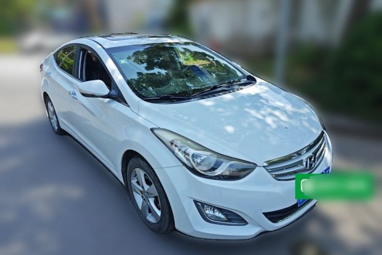 Used Hyundai Elantra (5th Generation / Langdong) 2013 1.6L Automatic Leading Model Front Right 45 Deg