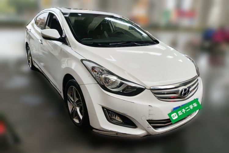 Used Hyundai Elantra (5th Generation / Langdong) 2013 1.6L Automatic Leading Model Front Right 45 Deg