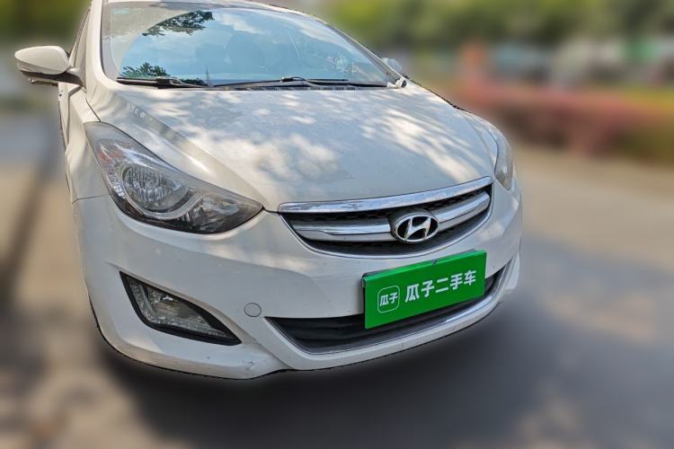 Used Hyundai Elantra (5th Generation / Langdong) 2013 1.6L Automatic Luxury Model Front Right 45 Deg