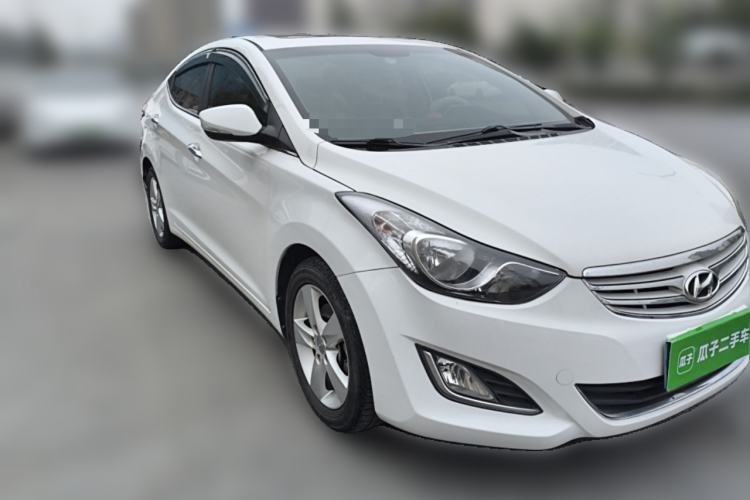 Used Hyundai Elantra (5th Generation / Langdong) 2013 1.6L Automatic Luxury Model Front Right 45 Deg