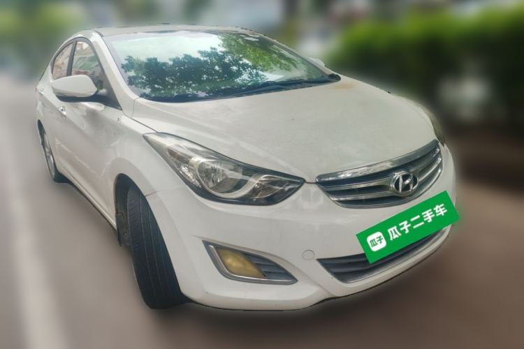 Used Hyundai Elantra (5th Generation / Langdong) 2013 1.6L Automatic Luxury Model Front Right 45 Deg