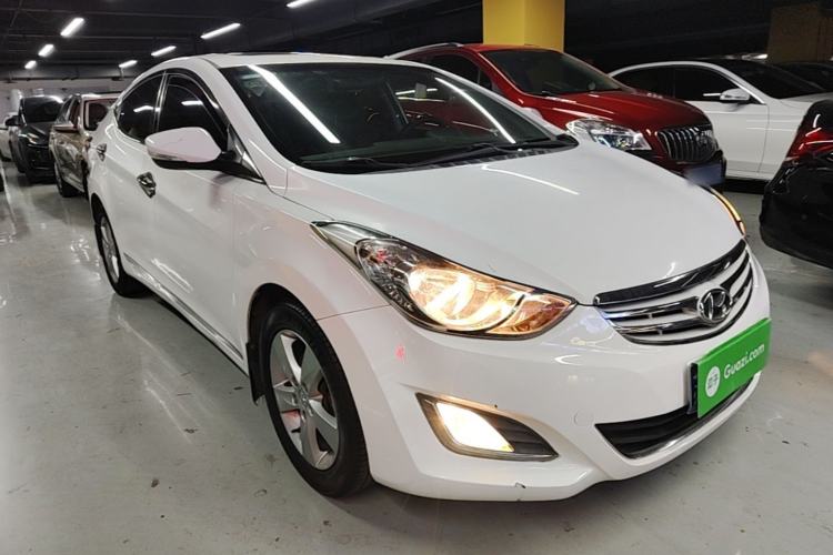 Used Hyundai Elantra (5th Generation / Langdong) 2013 1.6L Automatic Leading Model Front Right 45 Deg