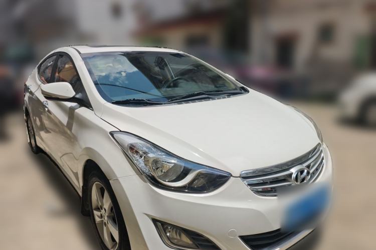 Used Hyundai Elantra (5th Generation / Langdong) 2013 1.6L Automatic Leading Model Front Right 45 Deg
