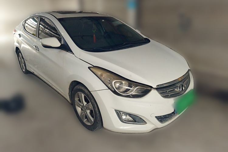 Used Hyundai Elantra (5th Generation / Langdong) 2013 1.6L Automatic Leading Model Front Right 45 Deg