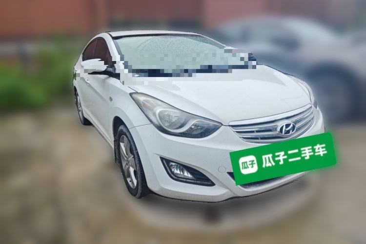 Used Hyundai Elantra (5th Generation / Langdong) 2013 1.6L Automatic Leading Model Front Right 45 Deg