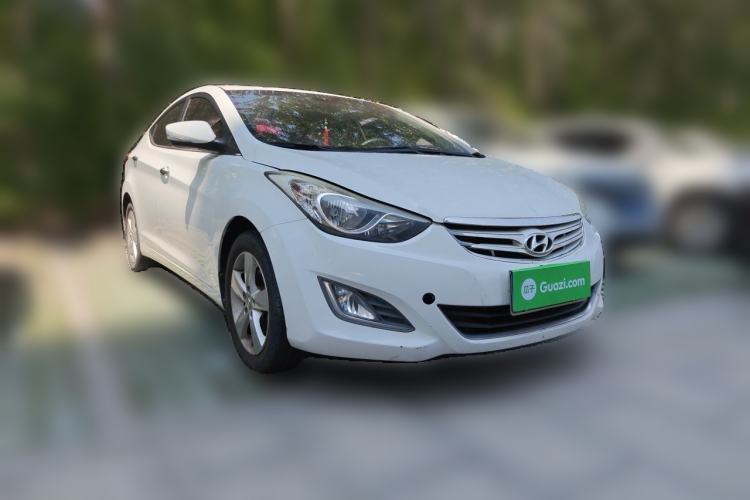 Used Hyundai Elantra (5th Generation / Langdong) 2013 1.6L Automatic Leading Model Front Right 45 Deg