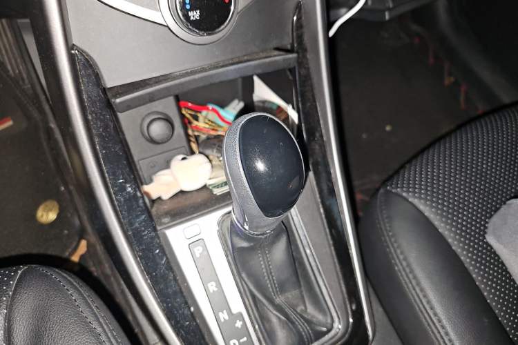 Used Hyundai Elantra (5th Generation / Langdong) 2013 1.6L Automatic Leading Model Gear Lever