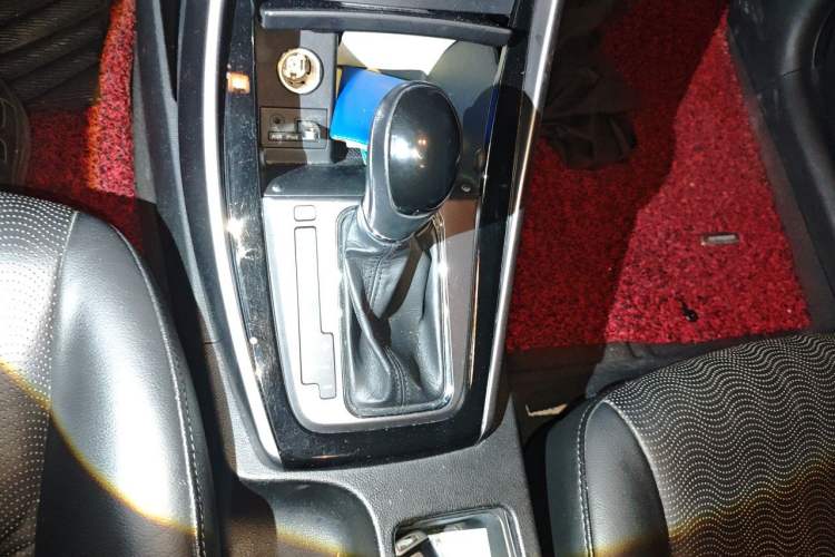 Used Hyundai Elantra (5th Generation / Langdong) 2013 1.6L Automatic Luxury Model Gear Lever