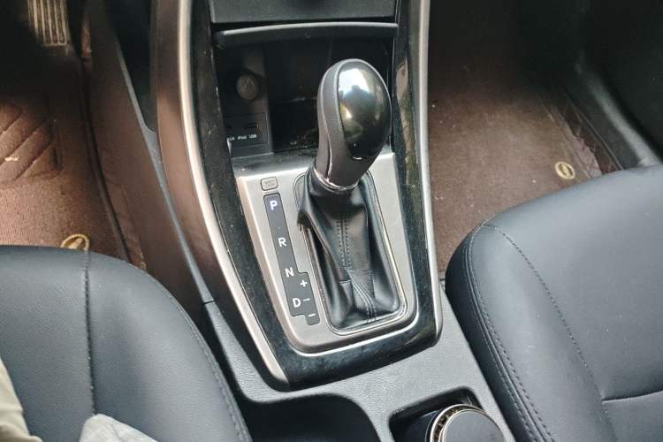 Used Hyundai Elantra (5th Generation / Langdong) 2013 1.6L Automatic Leading Model Gear Lever
