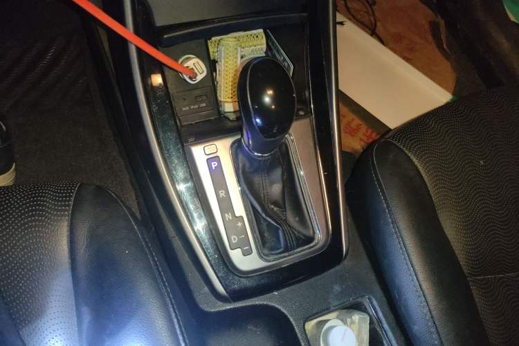 Used Hyundai Elantra (5th Generation / Langdong) 2013 1.6L Automatic Luxury Model Gear Lever