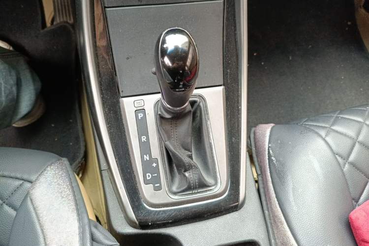 Used Hyundai Elantra (5th Generation / Langdong) 2013 1.6L Automatic Luxury Model Gear Lever