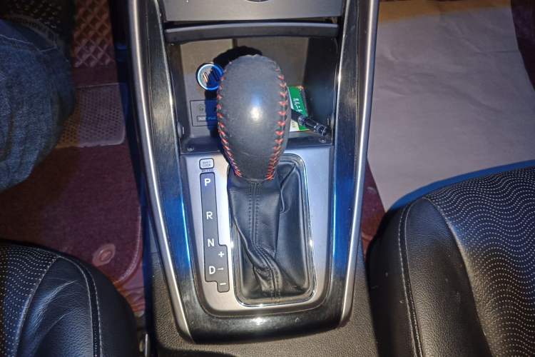 Used Hyundai Elantra (5th Generation / Langdong) 2013 1.6L Automatic Luxury Model Gear Lever