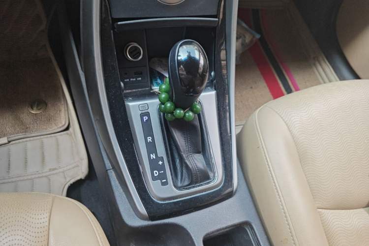 Used Hyundai Elantra (5th Generation / Langdong) 2013 1.6L Automatic Luxury Model Gear Lever